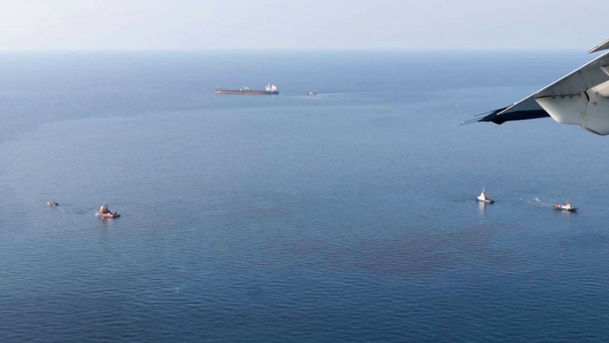 Únik ropy ohrožuje thajské pláže